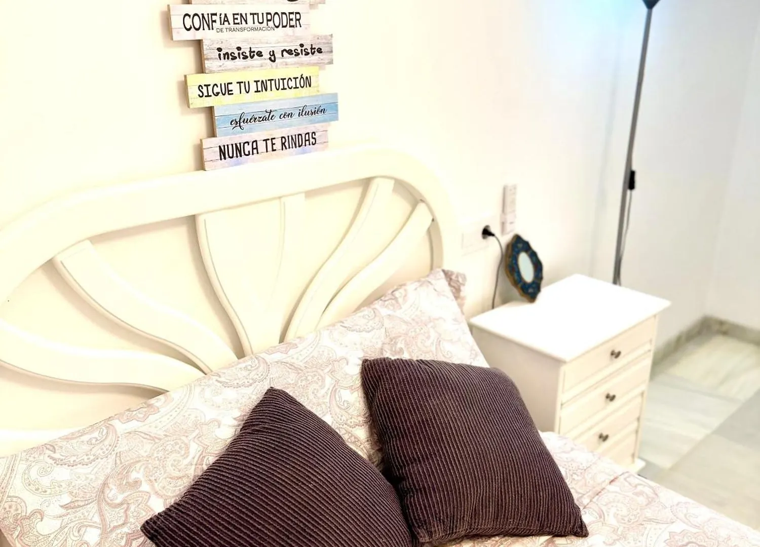 Amplio Y Luminoso Apartamento En Puerto Banus 马尔韦利亚 0*,  西班牙