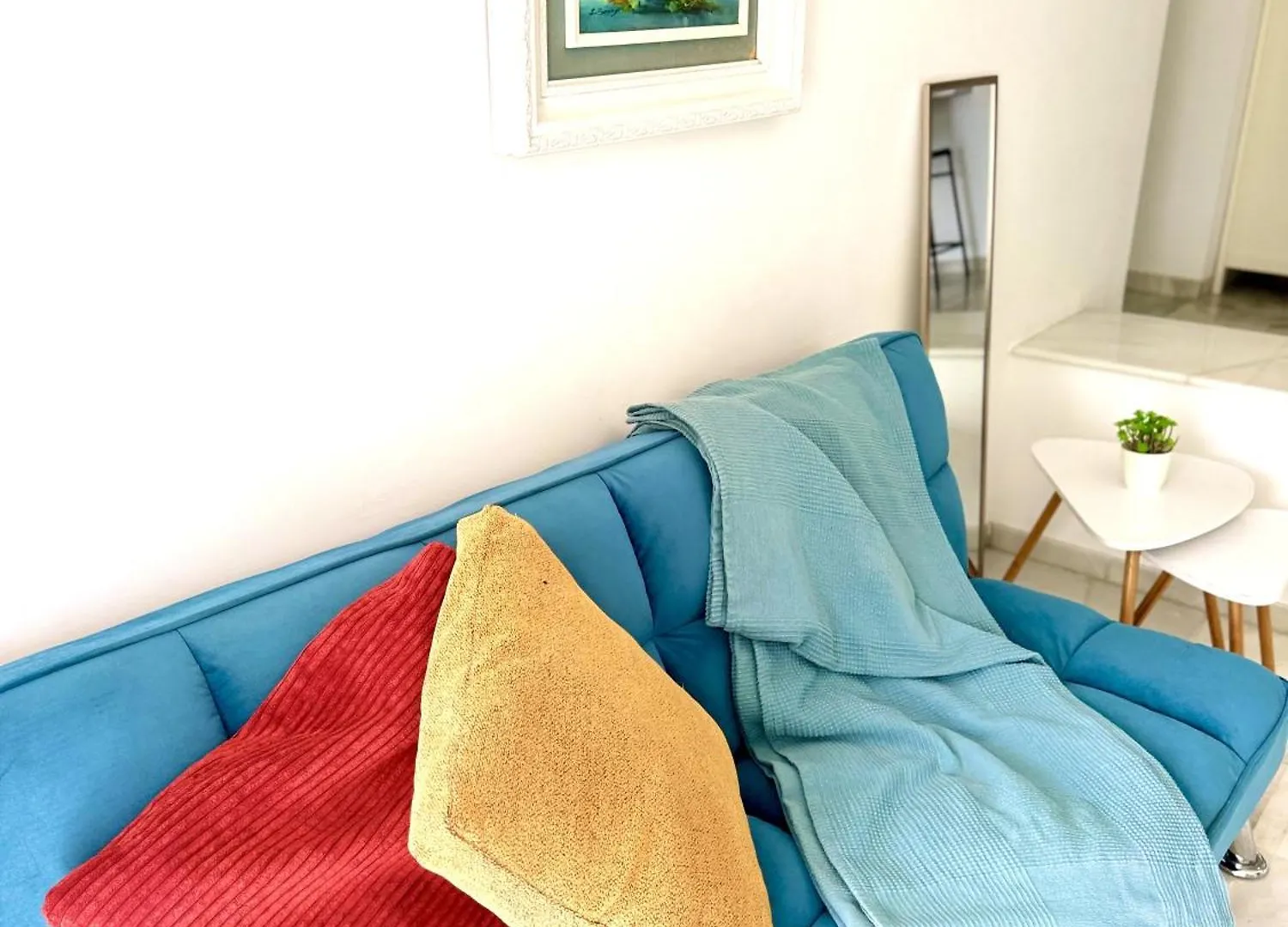 Amplio Y Luminoso Apartamento En Puerto Banus Marbella Spain